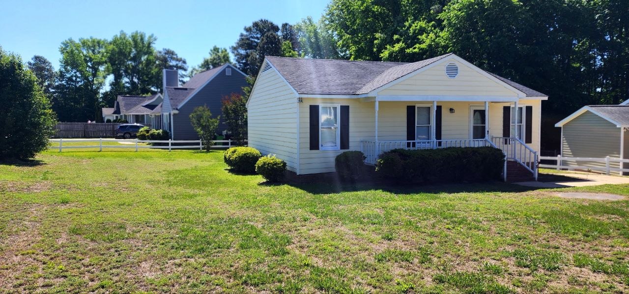 138 Grange Dr (TW5) - 1