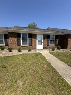 111 Canterbury Dr.