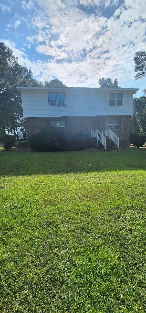 302 Riverview Dr.
